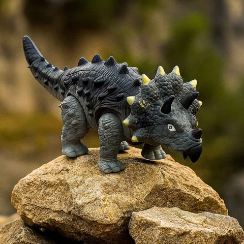 Dinozaur Triceratops zabawka interaktywna na baterie chodzi świeci ryczy